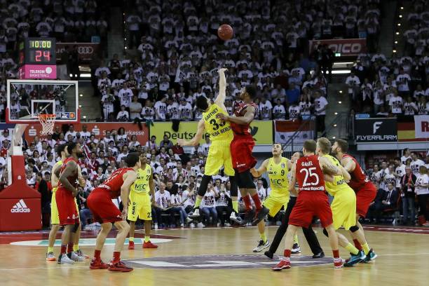 持与世界顶 持与世界顶